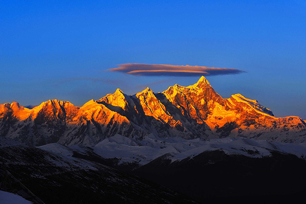 完美西藏以東，布宮，納木措，林芝，巴松措，魯朗林海，大峽谷，卡定溝6晚7日游