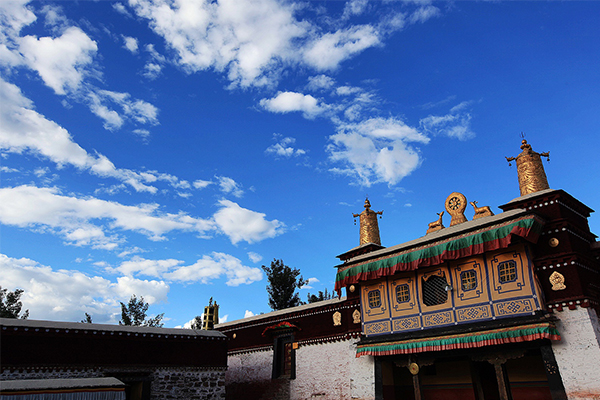 山南-桑耶寺-桑耶沙丘-雍布拉康(遠觀)-昌珠寺1日游