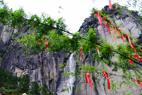 拉薩-林芝-巴松錯(cuò)-南伊溝-大峽谷-篝火5晚6日