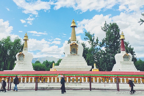 去西藏跟團(tuán)需要多少錢