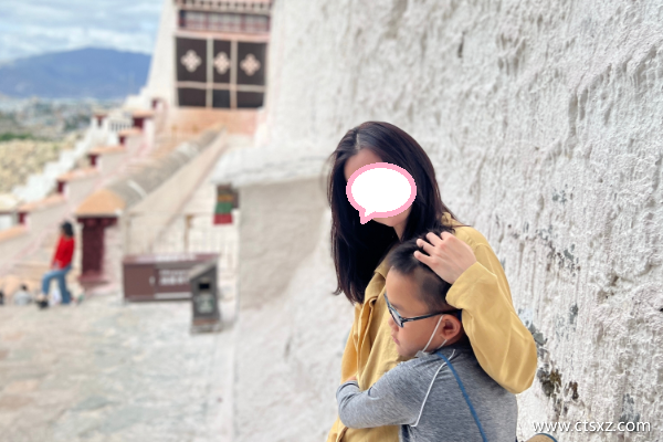 跟團(tuán)去西藏