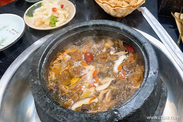 西藏10天9晚跟團(tuán)游